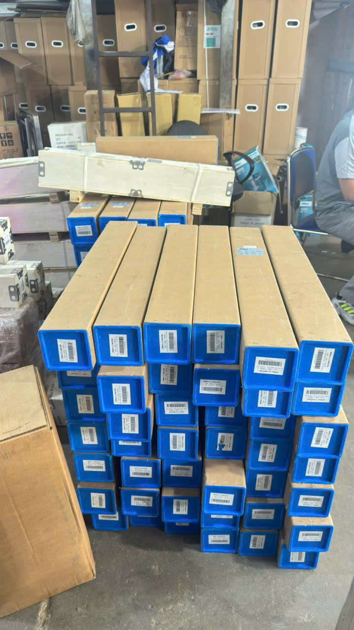 Bơm chìm hút giếng khoan ống 114 giá rẻ 3hp Maro 4MRM8/15-2.2 2 bom chim hoa tien maro